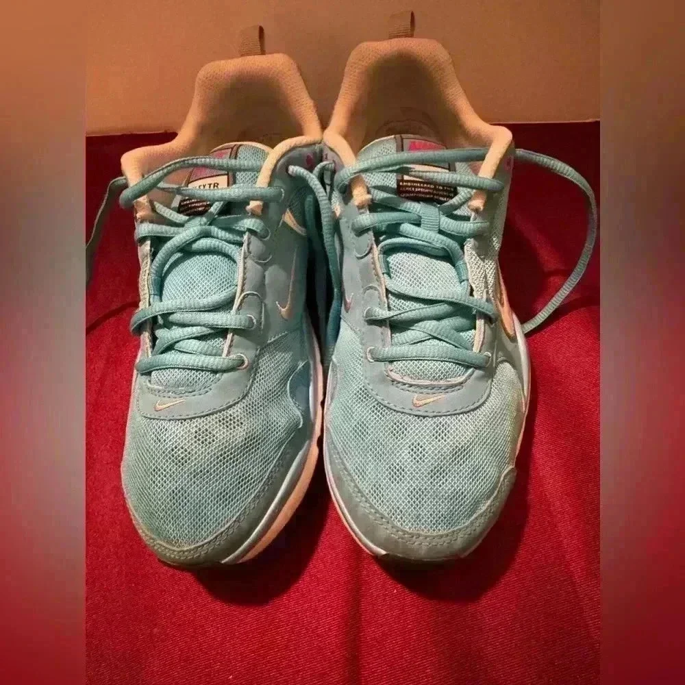 Nike Flex TR Shoes Women’s Size 9